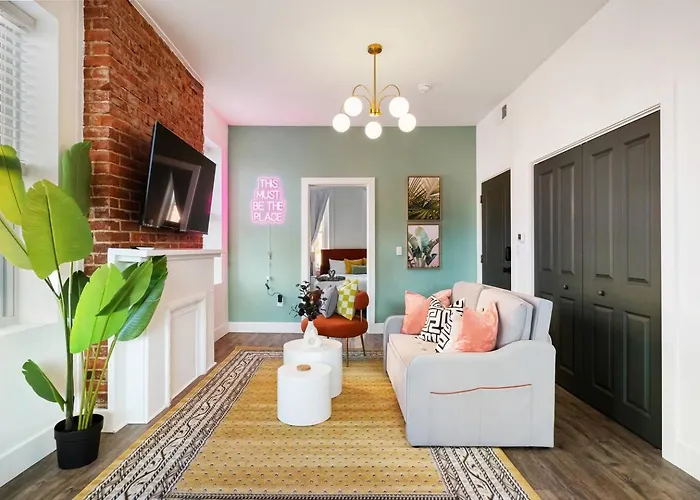 Comfor -stylish 1br+kingbed+new Reno Apartment