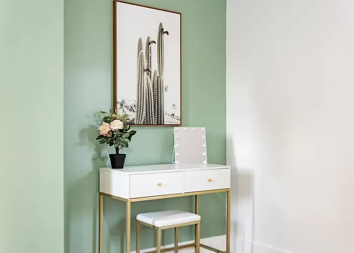 Comfor -stylish 1br+kingbed+new Reno Apartment