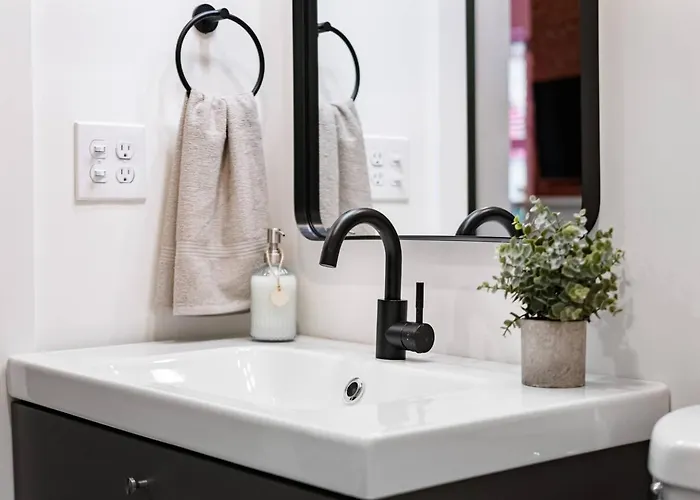 Apartment Comfor -stylish 1br+kingbed+new Reno